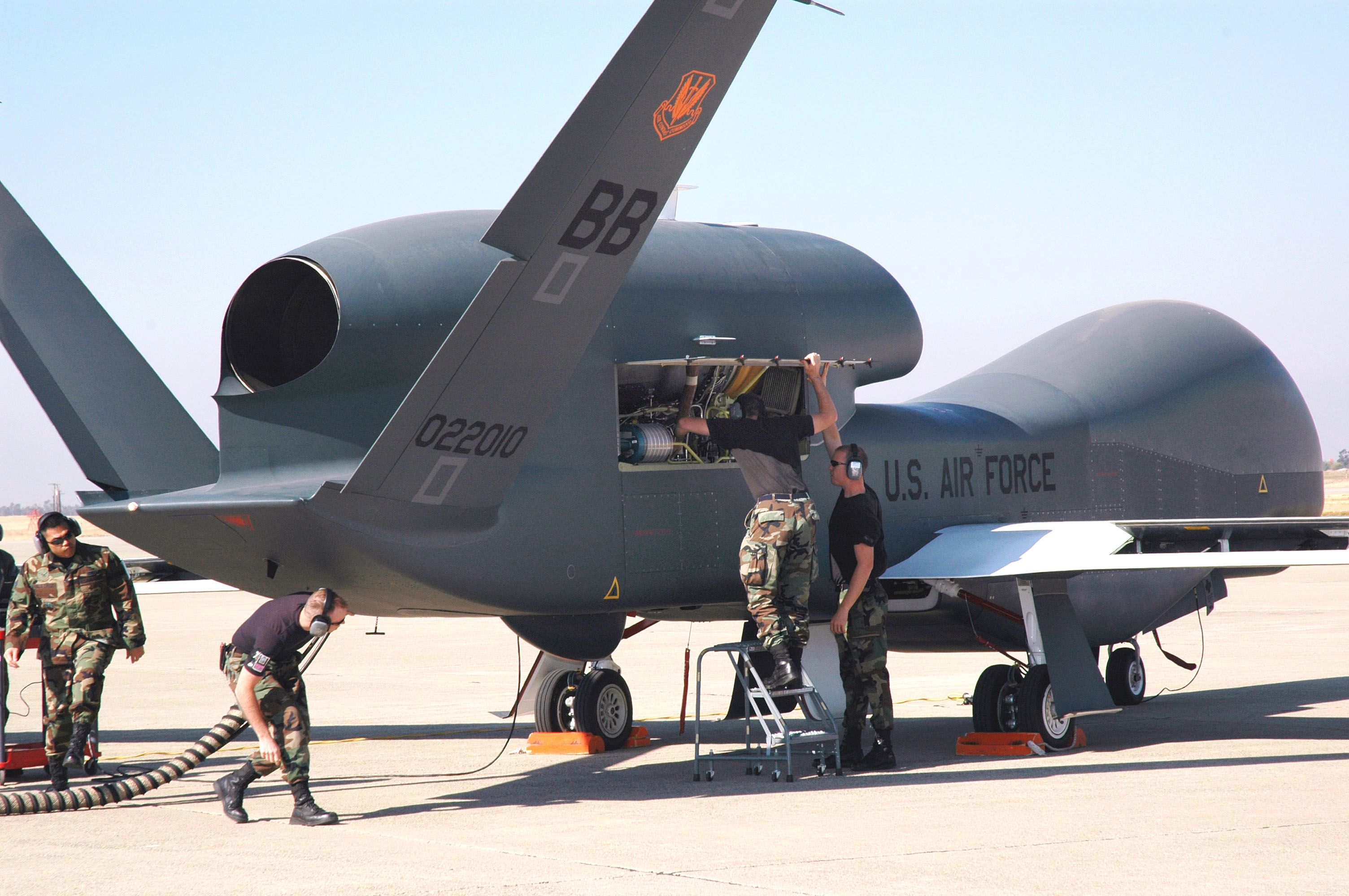 Northrop Grumman's new modular panel-based radar excels in first