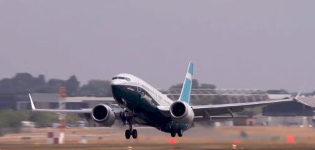 737 MAx8