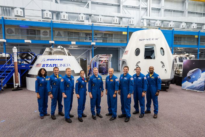 NASA commercial spacecraft crew