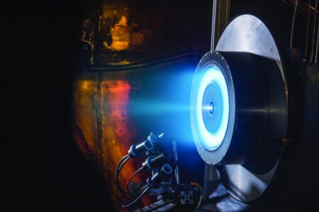 Hall effect thruster