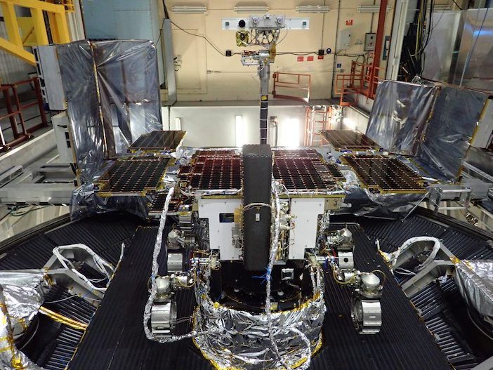 Thermal-vacuum testing for ExoMars at Airbus in Toulouse