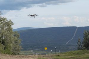 A drone flew six kilometers along the Alyeska trans-Alaska pipeline in the first FAA approved BVLOS flight test (Photo: University of Alaska Fairbanks / Sean Tevebaugh)