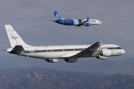 737 Max 10 DC-8 during flight