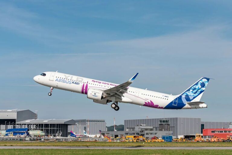 A321XLR during take-off