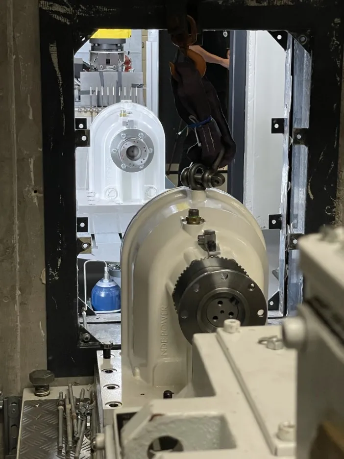 High-speed gearbox testing system mounted in industrial test rig with precision coupling mechanisms