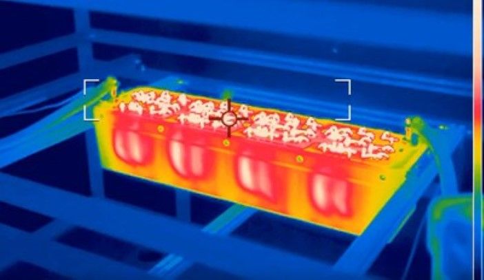 Thermal imaging view of H55 battery module showing heat distribution across cells during testing