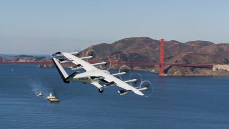 Archer completes piloted Midnight eVTOL flights over San Francisco Bay Archer’s white Midnight air taxi, registration N703AX, in forward flight over San Francisco Bay with the Golden Gate Bridge behind